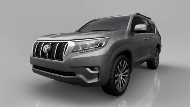 Tula, Rusya. 12 Temmuz 2021: Toyota Land Cruiser Prado 2018 gri arazi aracı gri arka planda izole edildi. 3d oluşturma