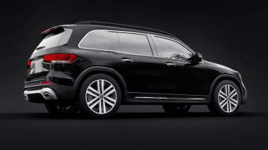 Tula, Rusya. 7 Temmuz 2021: Mercedes-Benz GLB 2020 siyah kompakt lüks SUV arabası siyah arka planda izole edildi. 3d oluşturma