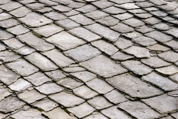 Tradicional techo cubierto de piedra de la tapa — Zdjęcie stockowe