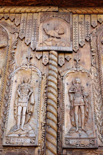 Detal drewniany drzwi na klasztor kokosowa, Dobrudża, Rumunia — Zdjęcie stockowe