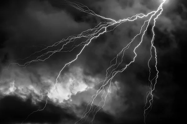 Slecht weer - onweer - bliksem — Stockfoto