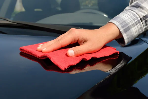 Cuidado del coche - Pulido del coche — Foto de Stock