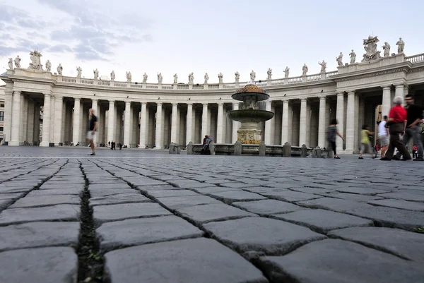 Fontana sulla piazza — Foto Stock