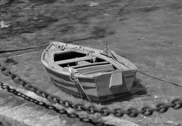 Barco de madeira — Fotografia de Stock