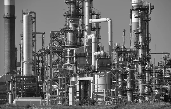 Oil refinery — Stock Photo, Image