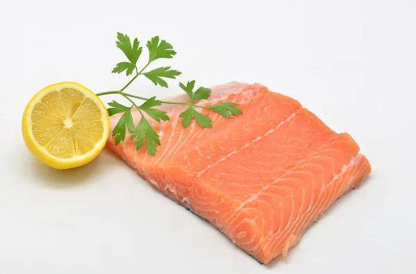 Raw salmon fillet — Stock Photo, Image