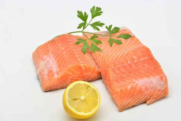 Raw salmon fillet — Stock Photo, Image