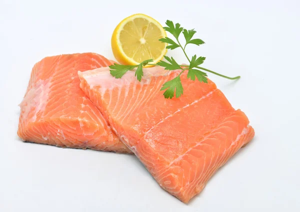 Raw salmon fillet — Stock Photo, Image