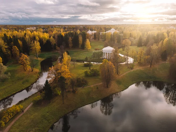 Autumn Landscape Park Yellow Orange Trees Forest Located Lakes Green — Stock Photo, Image