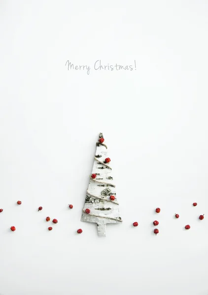 Noel ağacı Huş kabuğu şeklinde. Metinle Merry tebrik kartı