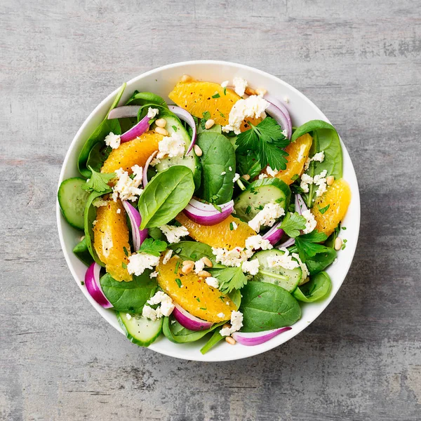 Fresh Spinach Salad Oranges Feta Ricotta Cheese Red Onion Pine — Stock fotografie