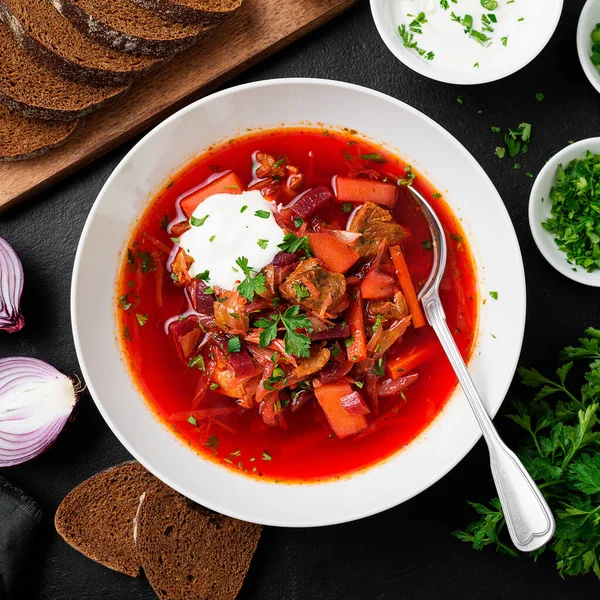 Sopa Remolacha Borscht Tradicional Ucraniano Ruso Con Crema Agria Tazón — Foto de Stock