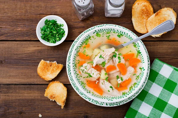 Hausgemachte Hühnergemüsesuppe Mit Geröstetem Brot — Stockfoto