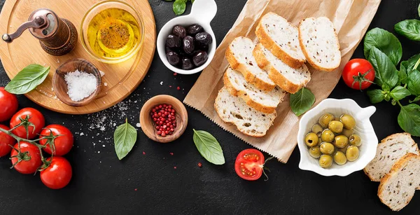 Italian Food Background Sliced Ciabatta Bread Olives Basil Italian Cuisine — Stock Photo, Image