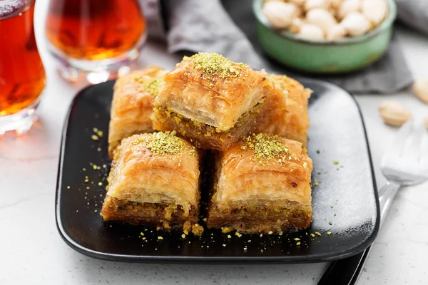 Baklava Mit Pistazien Traditionelles Türkisches Dessert — Stockfoto