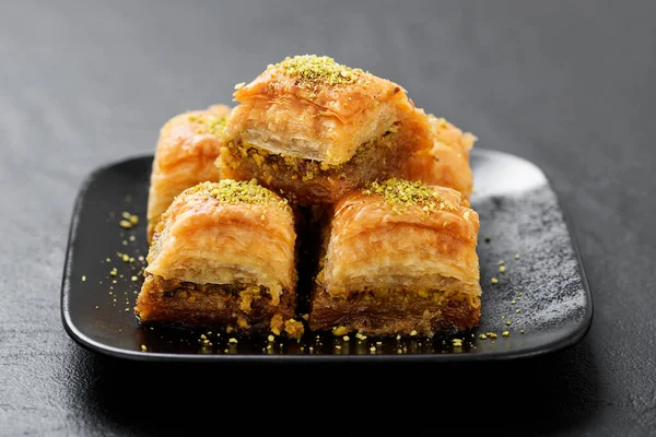 Baklava Mit Pistazien Traditionelles Türkisches Dessert — Stockfoto