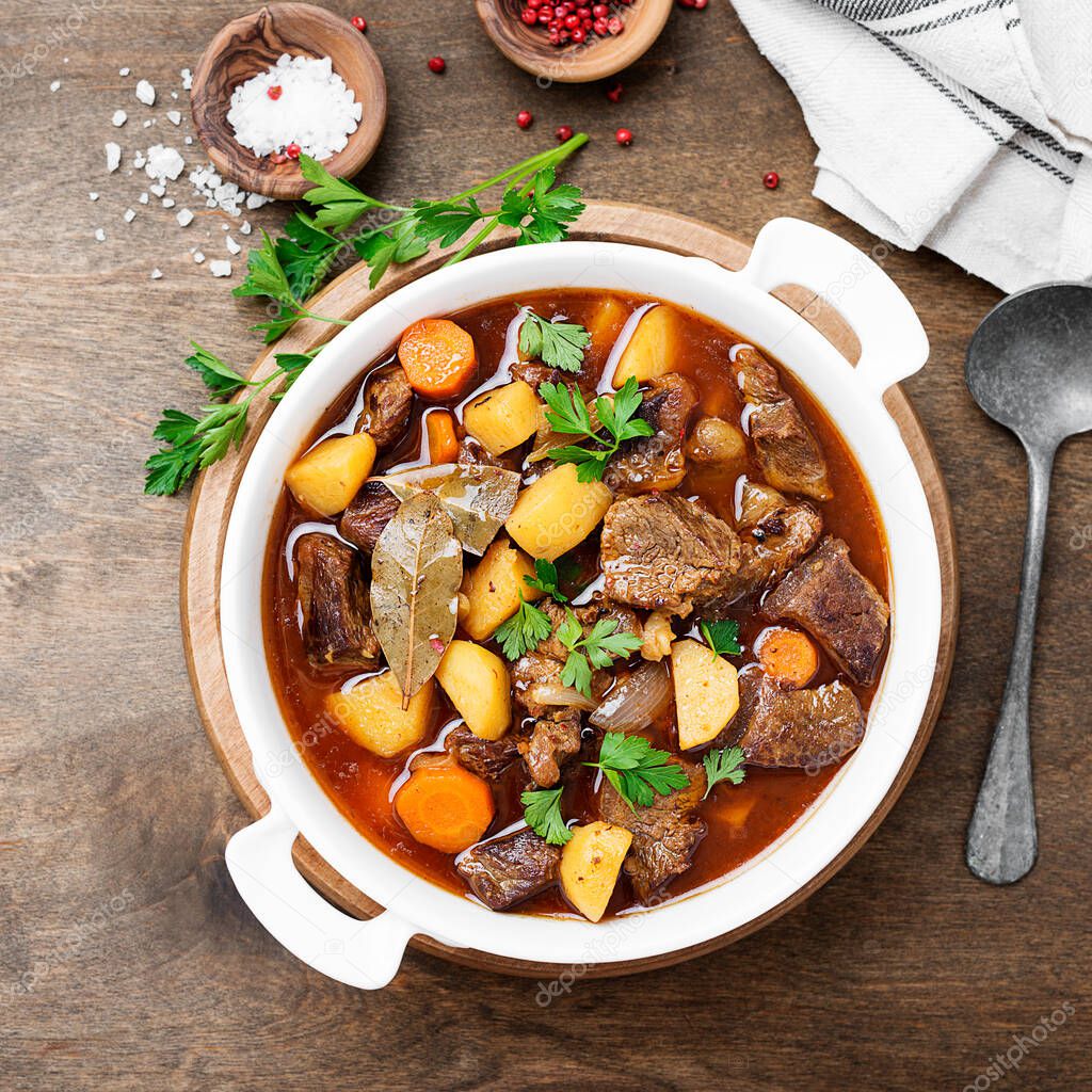 Beef meat stewed with potatoes, carrots and spices (hungarian goulash).