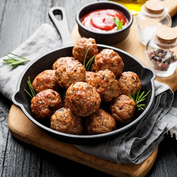 Meatballs Served Tomato Sauce Frying Pan — Stock Photo, Image