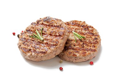 Izgara burger eti beyaz arka planda izole, üst manzara.