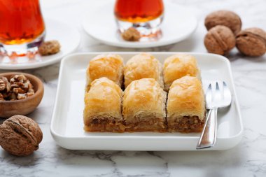Cevizli Baklava. Türk geleneksel tatlısı.