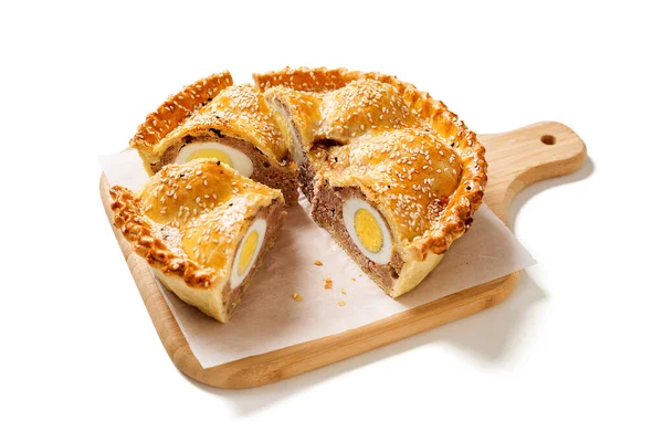 Freshly Baked Showstopping Raised Pie Using Sausagemeat Boiled Eggs Isolated — Stock Photo, Image