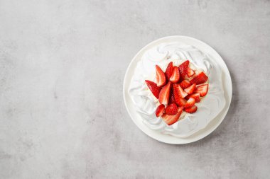 Ev yapımı lezzetli kremalı 