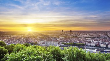 Lyon kenti gündoğumu