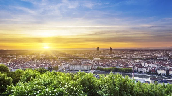 Lyon kenti gündoğumu