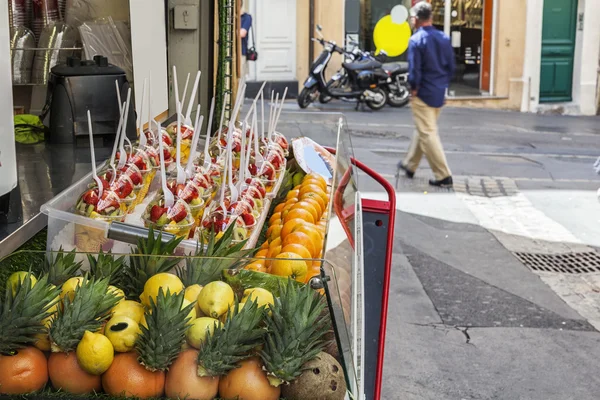 meyve tatlı standı