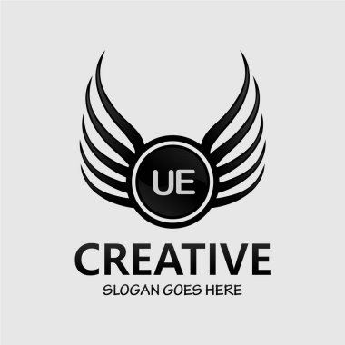 Kraliyet Lüks Logosu Şablonu ile UE Harfleri Baş harfleri.