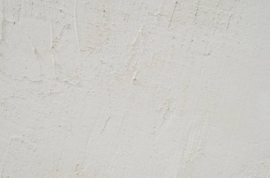 Dökülmüş duvarlarda yıpranmış eski boyalar.