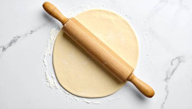 Hamur ve malzemeler yapımında kullanılır.