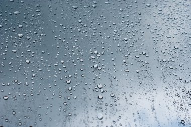 Pencere yağmur damlaları - stok görüntü