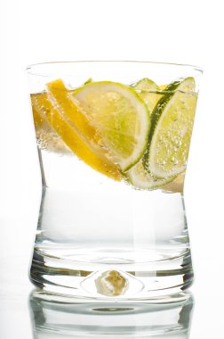 suya limon dilimi