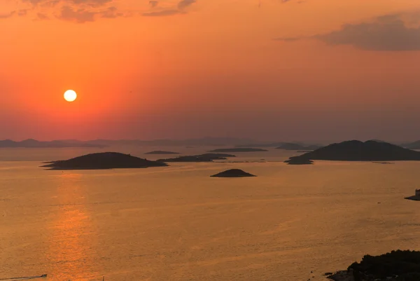 Puesta de sol sobre las Islas Kornati — Foto de Stock