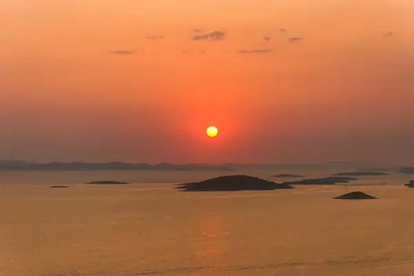 Coucher de soleil sur les îles Kornati — Photo