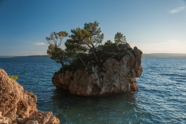 Brela içinde ünlü rock