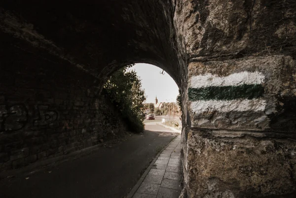 Señal de sendero en la pared — Foto de Stock