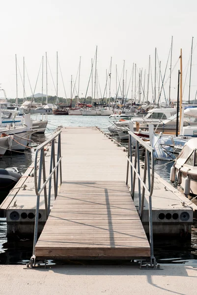 Marina v Murteru, Dalmácie, Chorvatsko — Stock fotografie