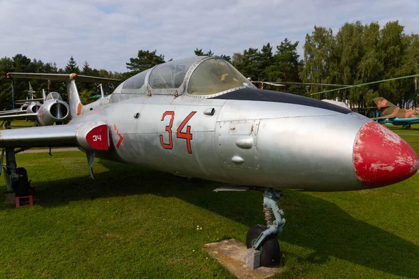 白俄罗斯明斯克 2020年9月20日 一架旧苏联军用飞机的驾驶舱 — 图库照片