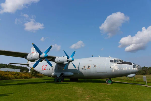 Minsk Bielorrússia Setembro 2020 Velho Avião Carga Hélice Museu Livre — Fotografia de Stock