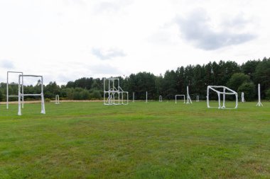 İnsansız hava aracı pilotluğu eğitimi için güvenli bir platform.