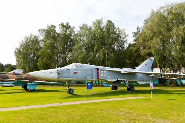 Minsk Bielorrússia Setembro 2020 Velho Desativado Avião Militar Soviético — Fotografia de Stock