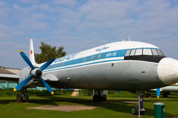 Minsk Bielorrússia Setembro 2020 Velho Passageiro Soviético Avião Civil — Fotografia de Stock