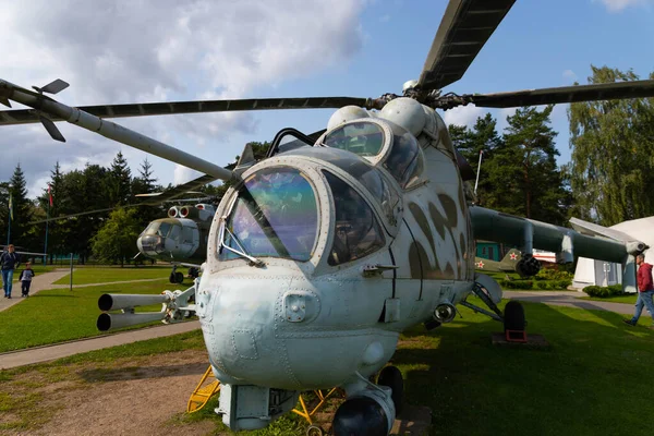 Minsk Bielorrússia Setembro 2020 Helicóptero Militar Soviético Antigo Desativado — Fotografia de Stock