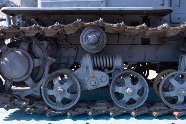 Eski bir buldozer pisti örneği.