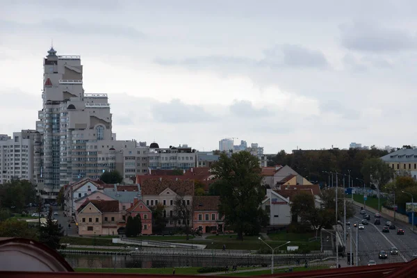 Minsk Belarus Outubro 2020 Edifícios Históricos Telhados Multicoloridos Cidade Velha — Fotografia de Stock