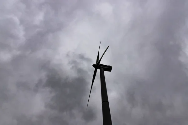 Turbinas Eólicas Moinhos Com Fundo Celeste Energia Eólica Conceito — Fotografia de Stock