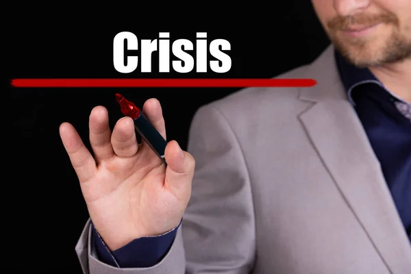 Geschäftsmann Mann Schreibt Markierungstext Auf Das Wort Crisis Geschäftskonzept Stteryria — Stockfoto