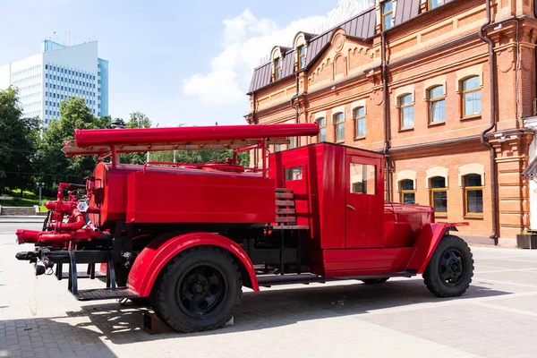 Старий Російський Пожежний Автомобіль Червоного Кольору Копія Виставки — стокове фото